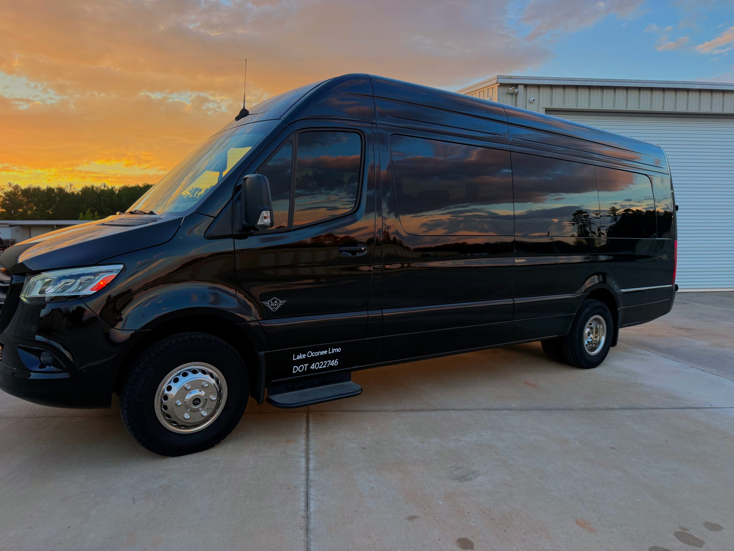 Limo Image 1