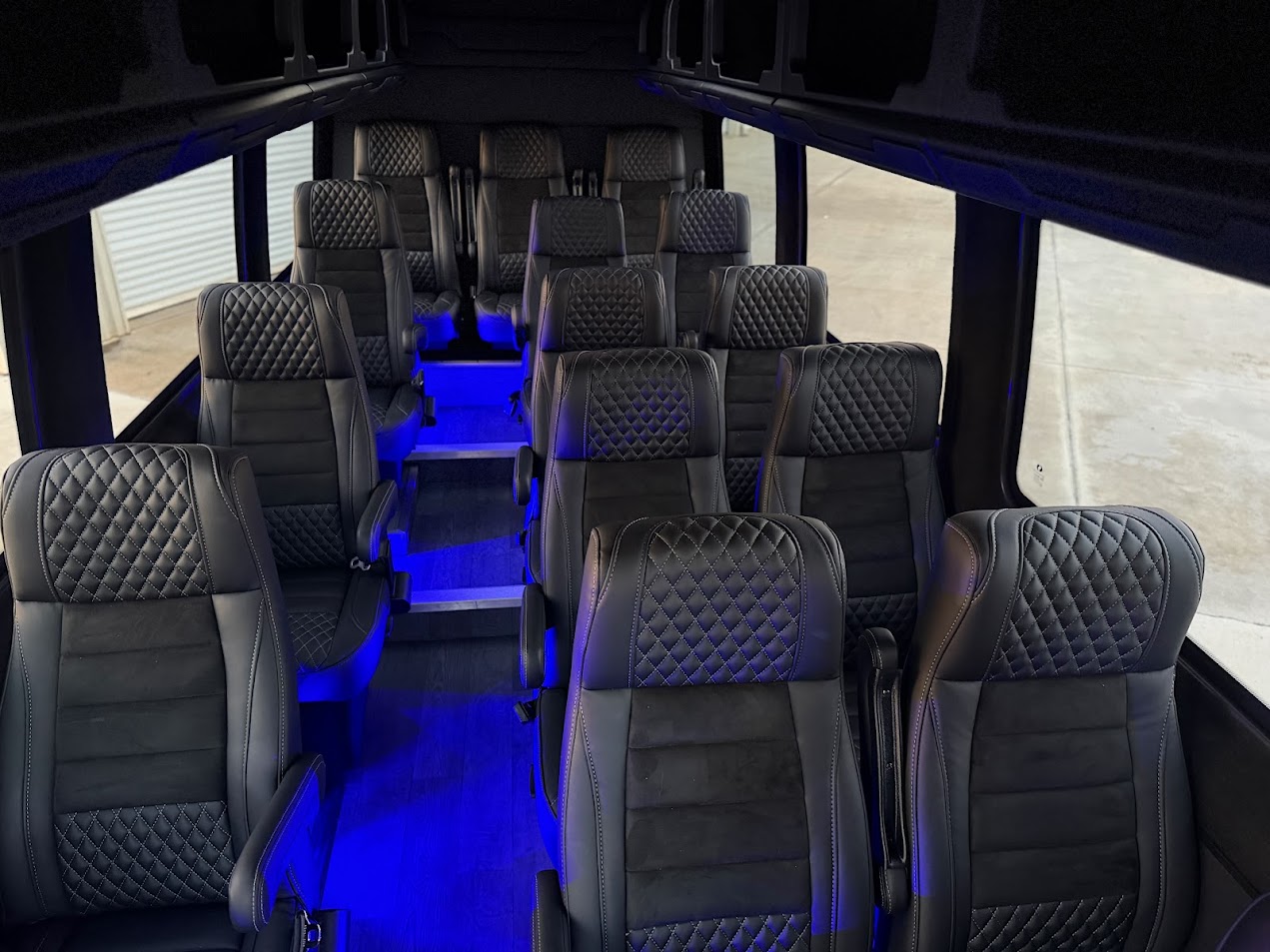 Limo Image 4